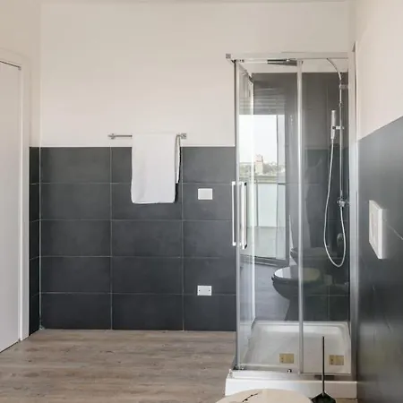 Airport Bari-palese Luxury 1 Гостевой дом 3*