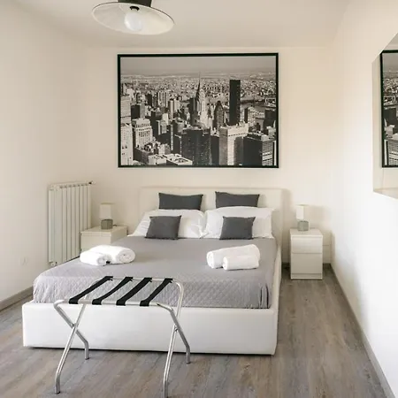 Airport Bari-palese Luxury 1 3*