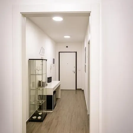 Airport Bari-palese Luxury 1 3*